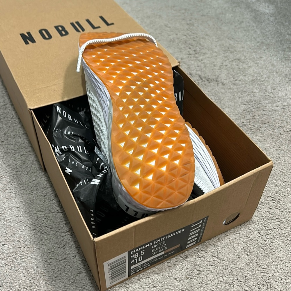 NOBULL Diamond Knit Runner - worn once for a few minutes. Fantastic condition!